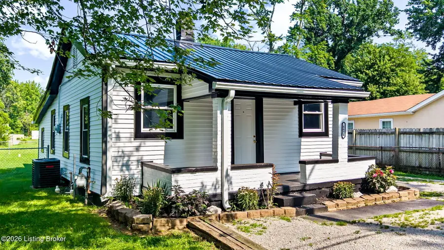 6674 Rutledge Rd, Louisville, KY 40258 - #2
