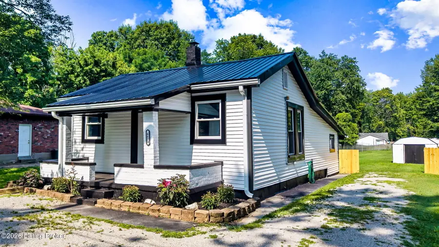 6674 Rutledge Rd, Louisville, KY 40258 - #3