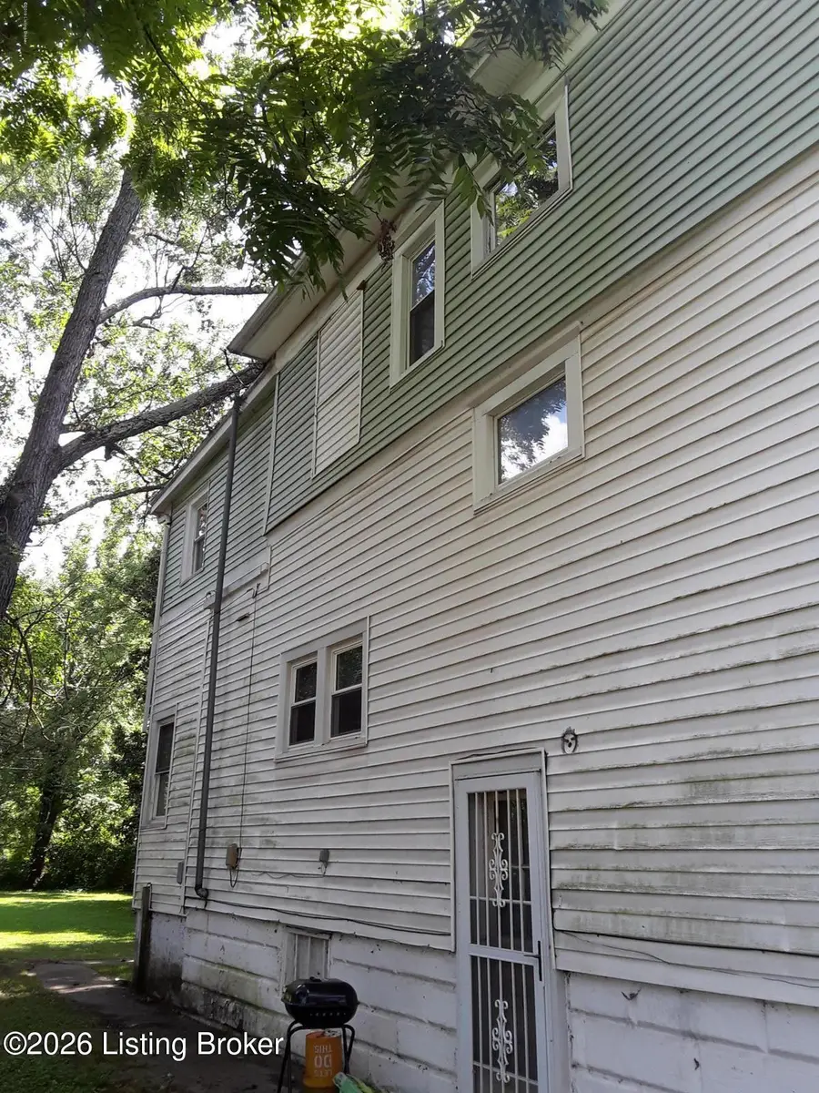 3638 River Park Dr, Louisville, KY 40211 - #2