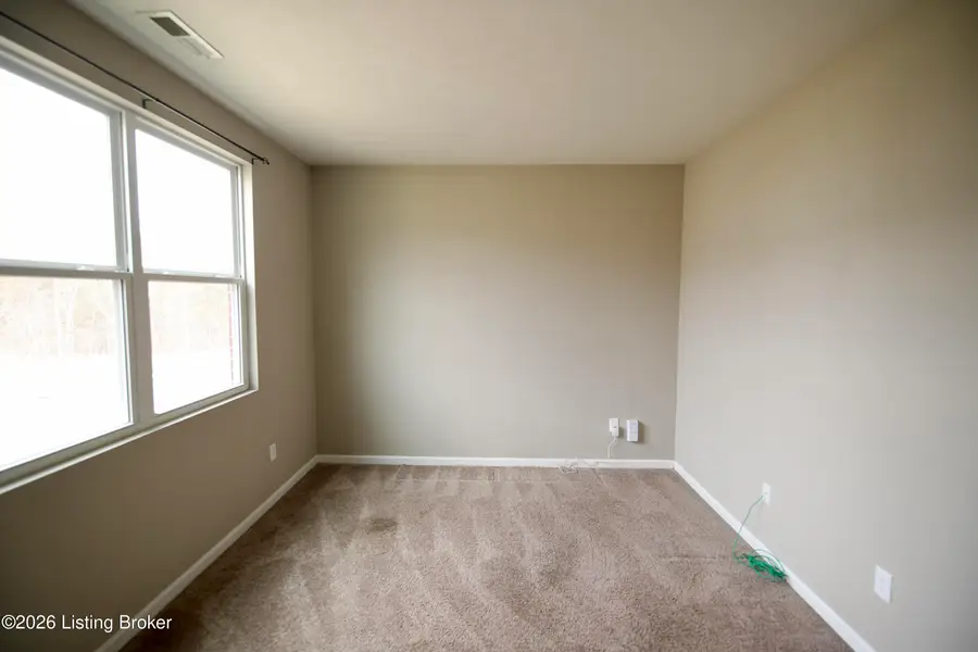 12079 Parkview Trace Dr, Louisville, KY 40229 - #2