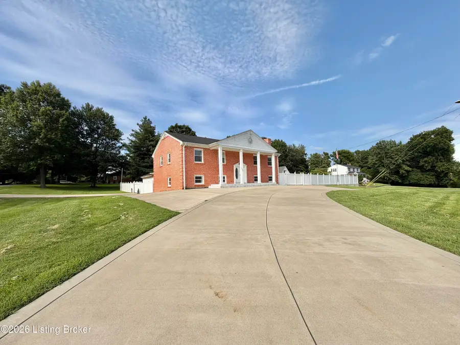 6709 Cooper Chapel Rd, Louisville, KY 40229 - #2