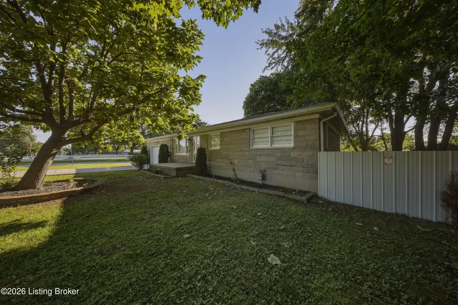 10501 Blue Lick Rd, Louisville, KY 40229 - #3