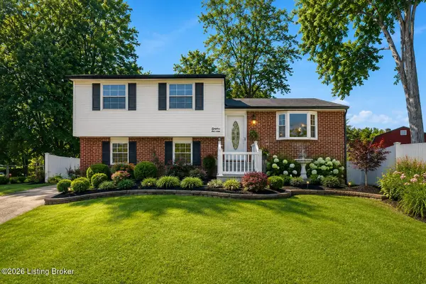 8417 Calm Ln, Louisville, KY 40219