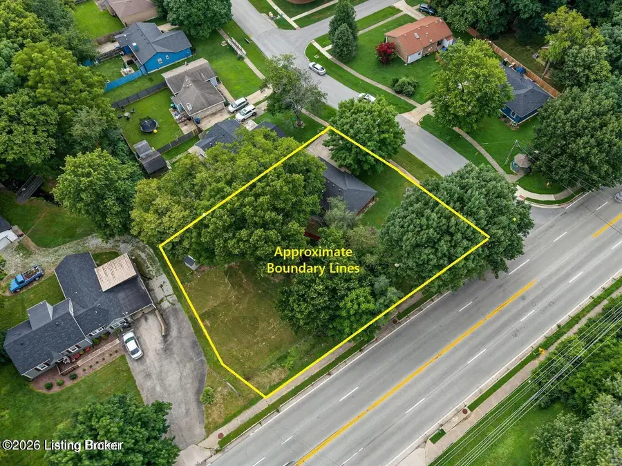 7010 Bartlett Rd, Louisville, KY 40218 - #2