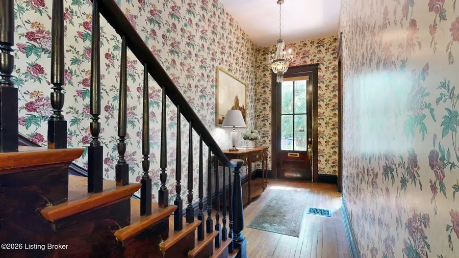 1154 S Brook St, Louisville, KY 40203 - #2