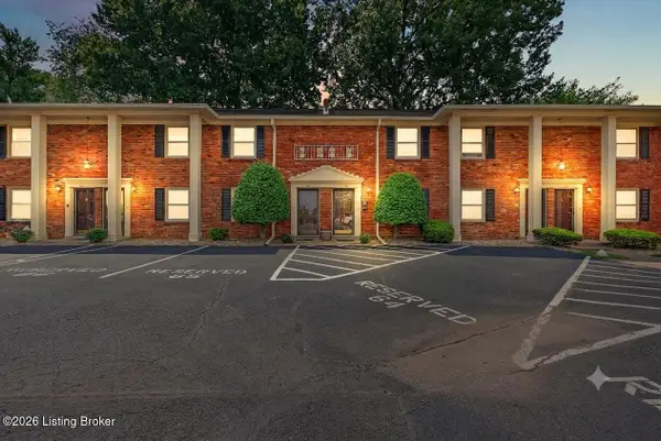 1926 Goldsmith Ln #UNIT 85, Louisville, KY 40218