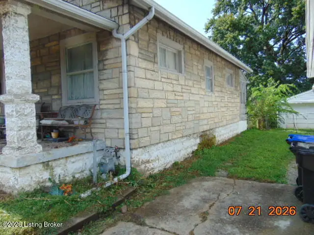 109 E Southern Heights Ave, Louisville, KY 40214 - #3