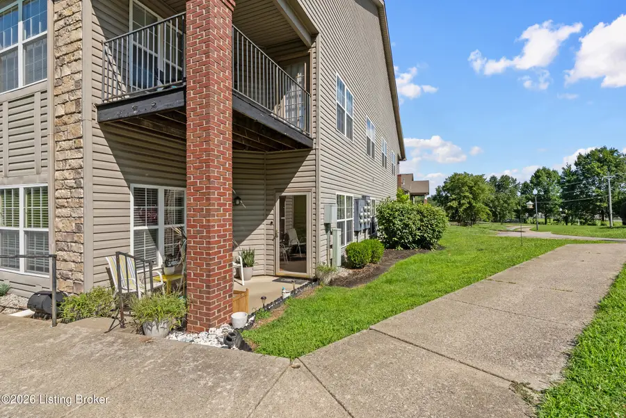 7315 St Andrews Woods Cir #103, Louisville, KY 40214 - #3