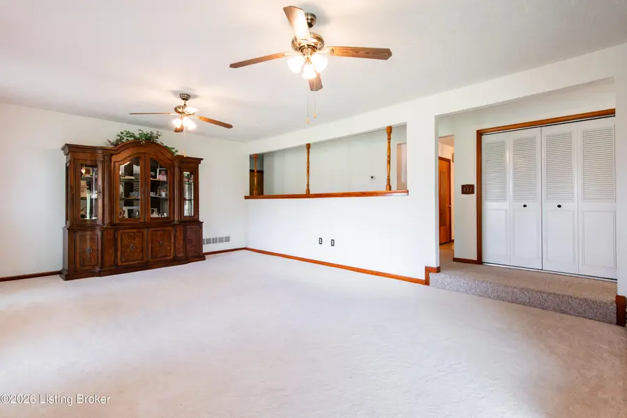 7106 St Anthony Church Rd, Louisville, KY 40214 - #3