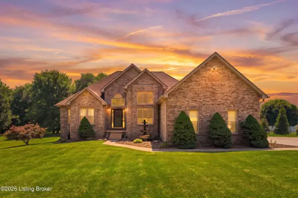 360 Aquaview Dr, Shepherdsville, KY 40165