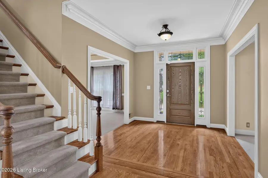 3002 Albrecht Dr, Prospect, KY 40059 - #2