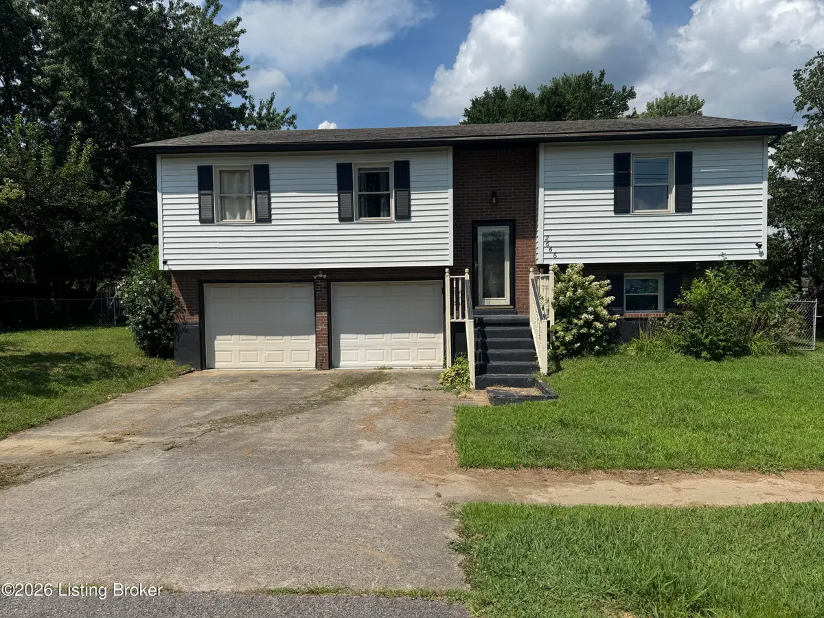 2666 Lake Rd, Radcliff, KY 40160 - #1