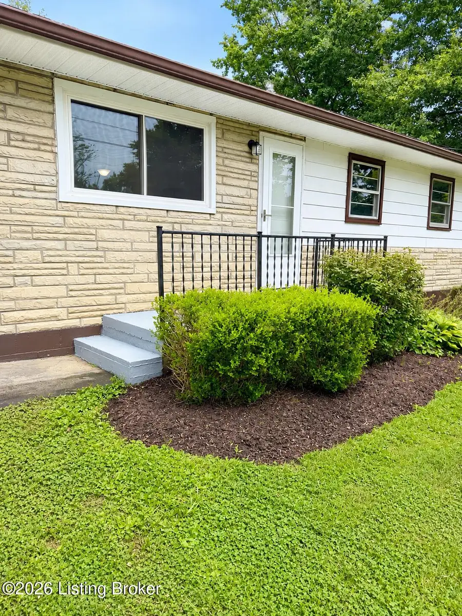 1740 Cherry Ln, Shelbyville, KY 40065 - #2