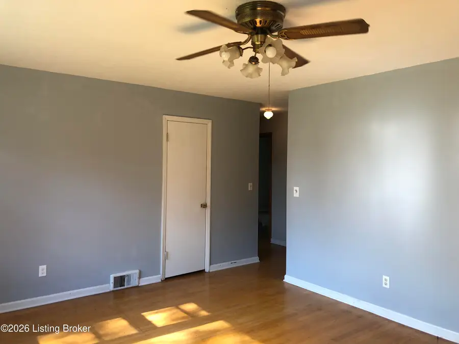 1736 Rodney St, Radcliff, KY 40160 - #3