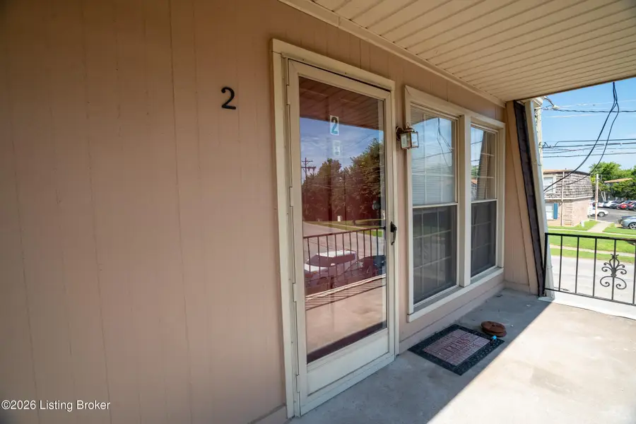 1964 Goldsmith Ln, Louisville, KY 40218 - #2