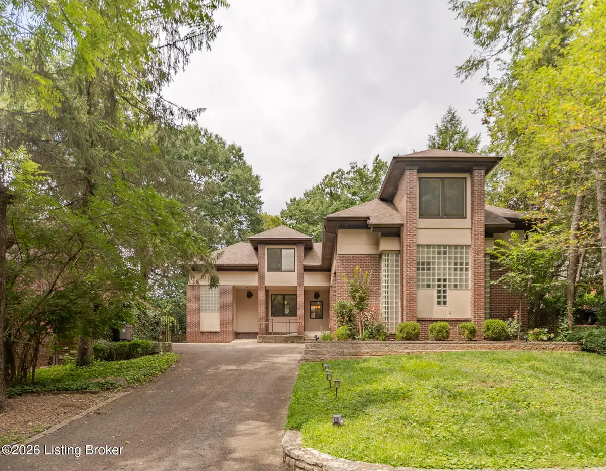 300 Penruth Ave, Louisville, KY 40207 - #1