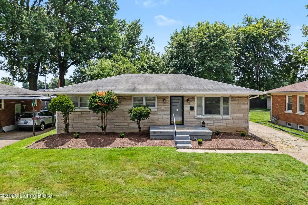 2238 Amboy Dr, Louisville, KY 40216 - #1