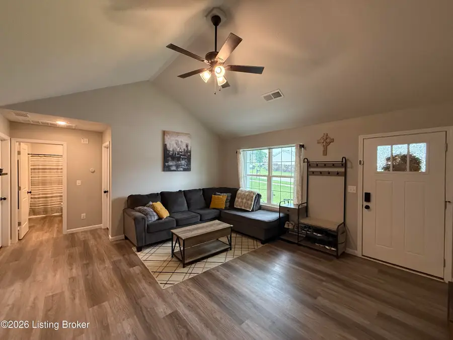 64 Sycamore Dr, Taylorsville, KY 40071 - #2