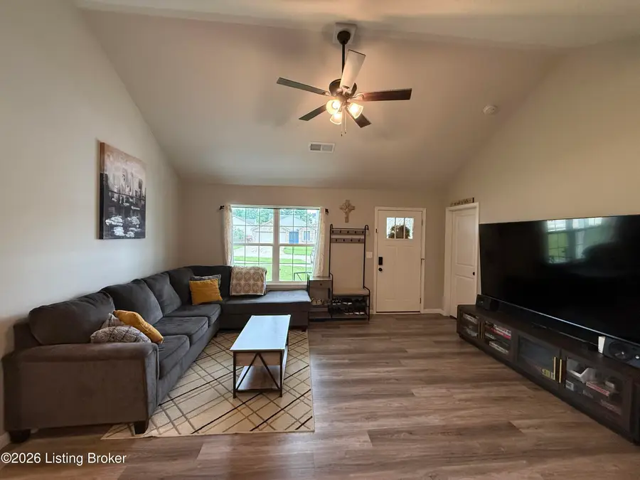 64 Sycamore Dr, Taylorsville, KY 40071 - #3