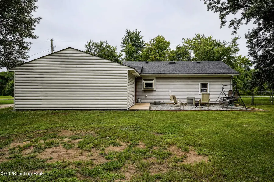 978 Raymond Rd, Shepherdsville, KY 40165 - #3