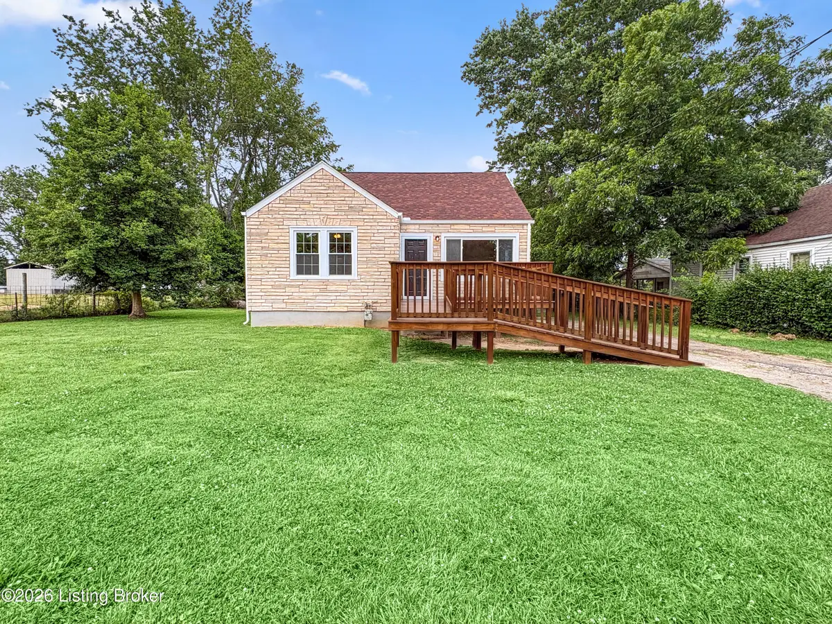 6215 Fox Ave, Louisville, KY 40272 - #1