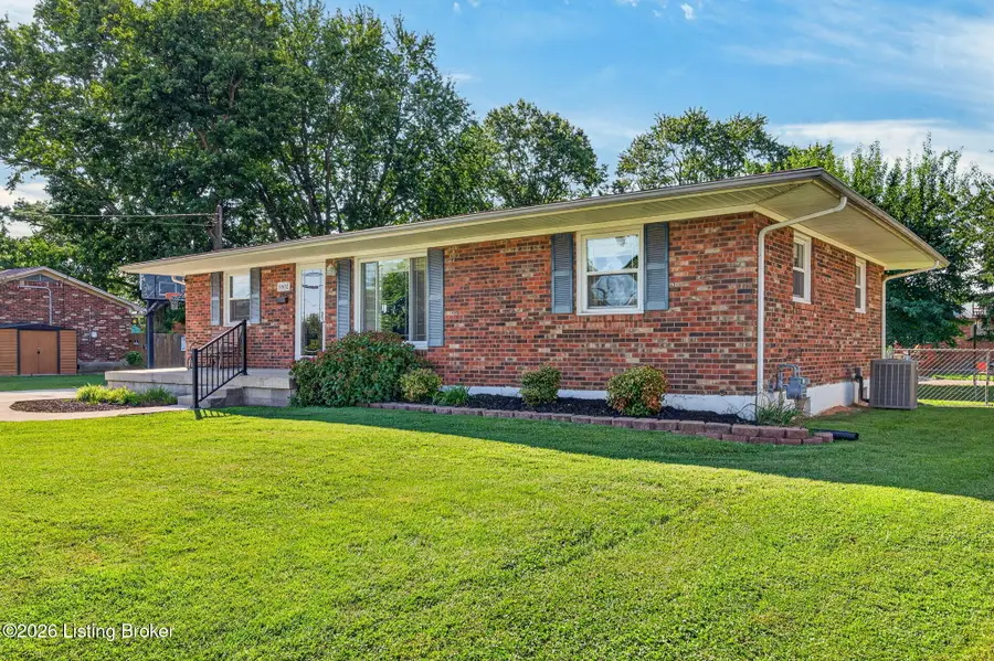 8802 Gladstonberry Pl, Louisville, KY 40258 - #3