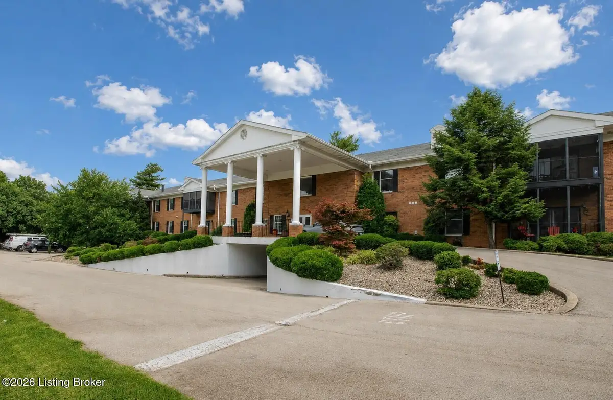 1616 Gardiner Ln #211, Louisville, KY 40205 - #1