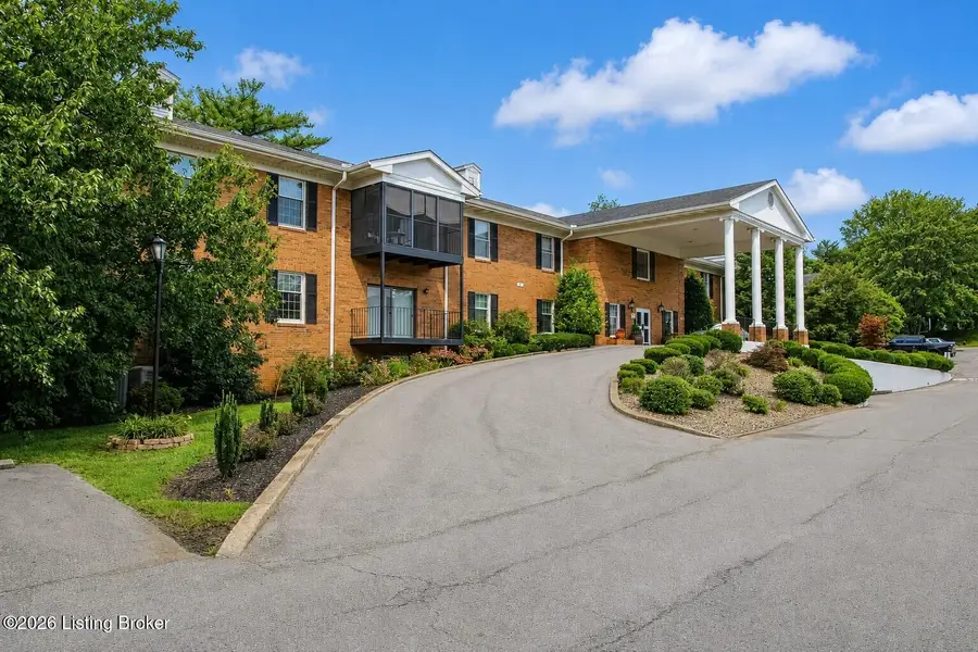 1616 Gardiner Ln #211, Louisville, KY 40205 - #3