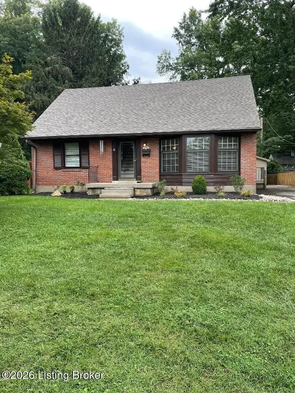 3736 Glenmeade Rd, Louisville, KY 40218
