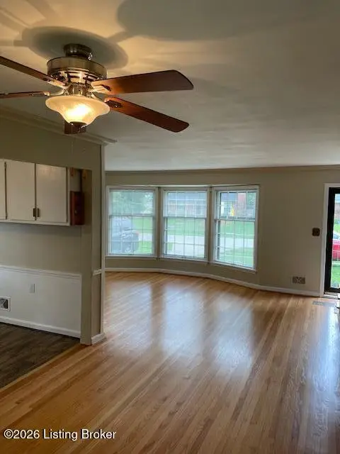 3736 Glenmeade Rd, Louisville, KY 40218 - #3