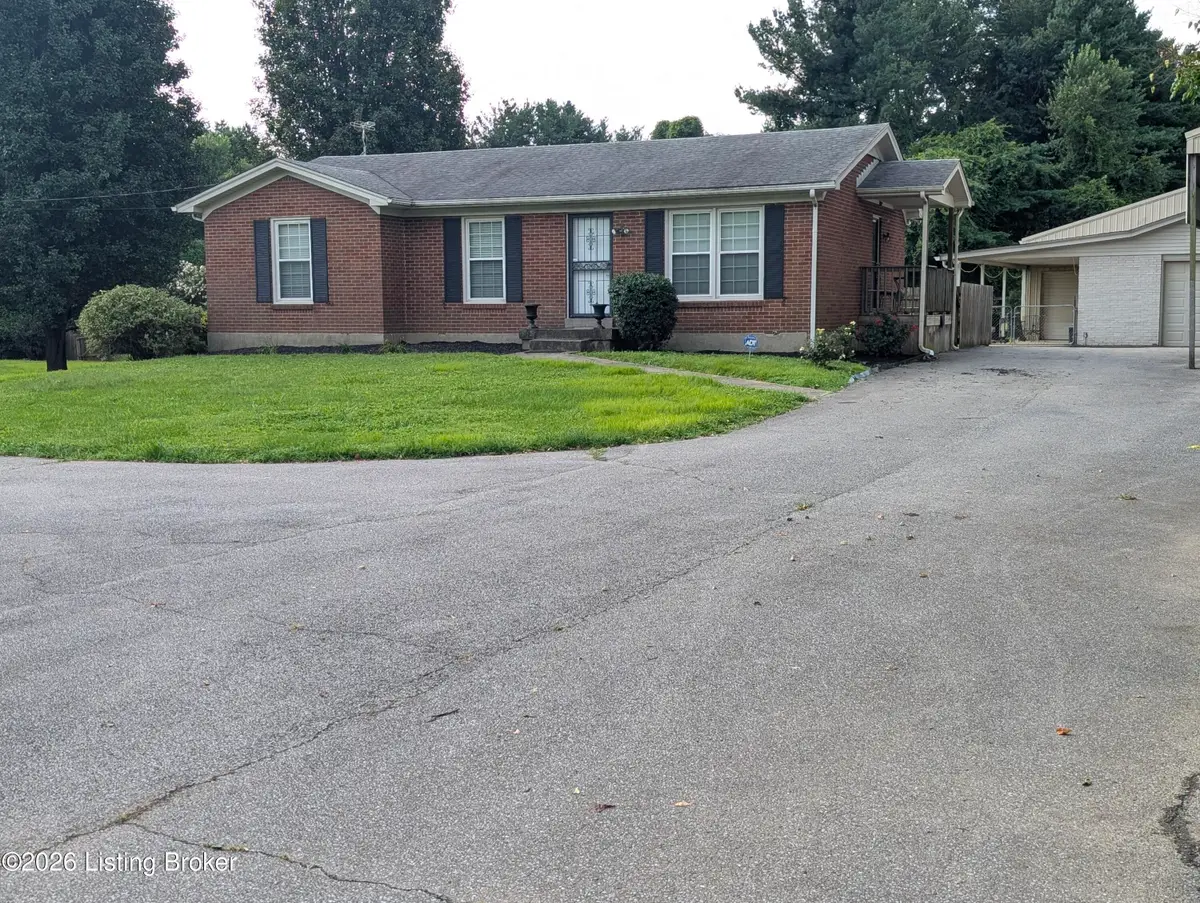7804 E Manslick Rd, Louisville, KY 40228 - #1
