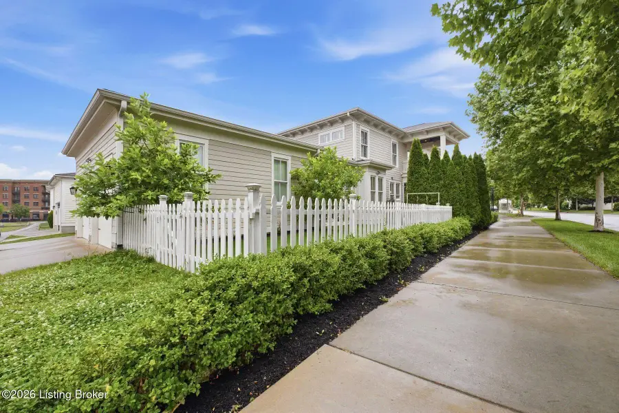 6300 Mistflower Cir, Prospect, KY 40059 - #3