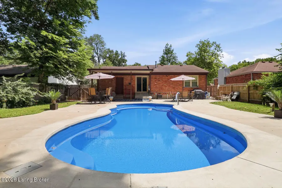 6212 Big Ben Dr, Louisville, KY 40291 - #2