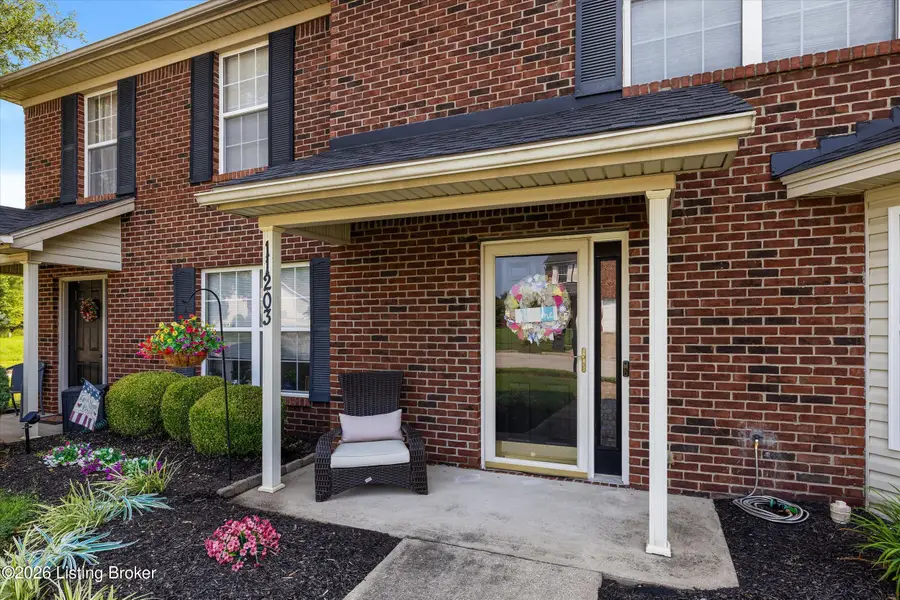 11203 Sandwood Pl, Louisville, KY 40272 - #2