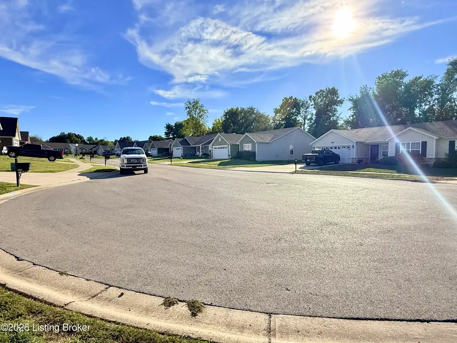 10903 Hidden Trail Ct, Louisville, KY 40229 - #3
