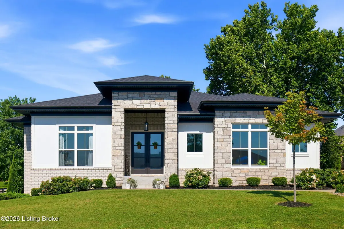 4027 Thomas Farm Dr, Louisville, KY 40299 - #1