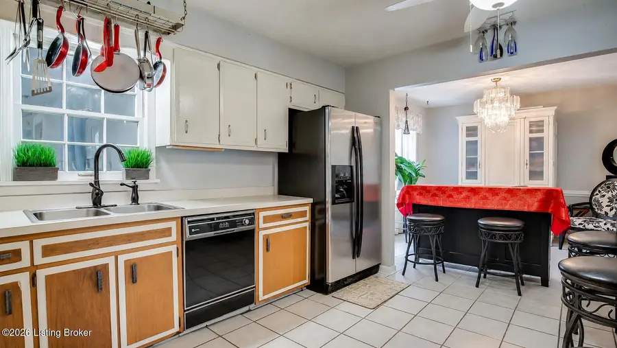 9110 Collingwood Rd, Jeffersontown, KY 40299 - #2