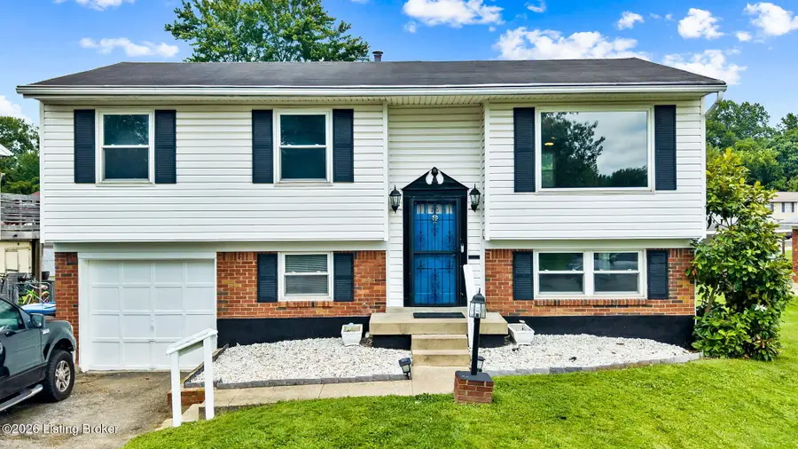 5109 Terrace Green Cir, Louisville, KY 40218 - #2