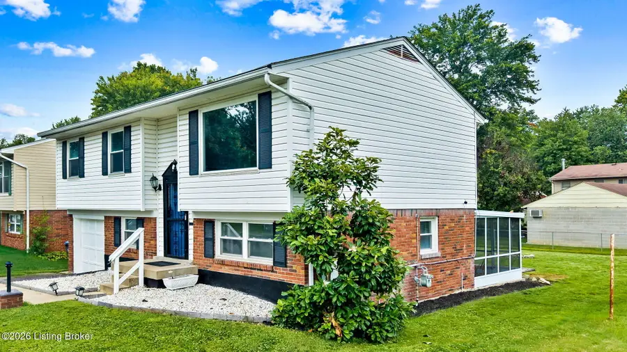 5109 Terrace Green Cir, Louisville, KY 40218 - #3