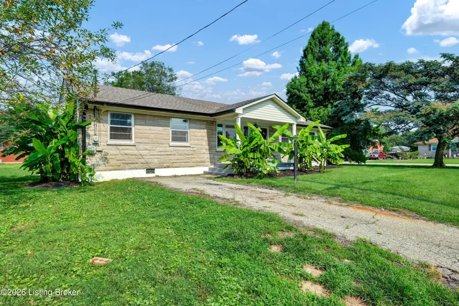 4300 Blue Sky Ct, Louisville, KY 40216 - #2