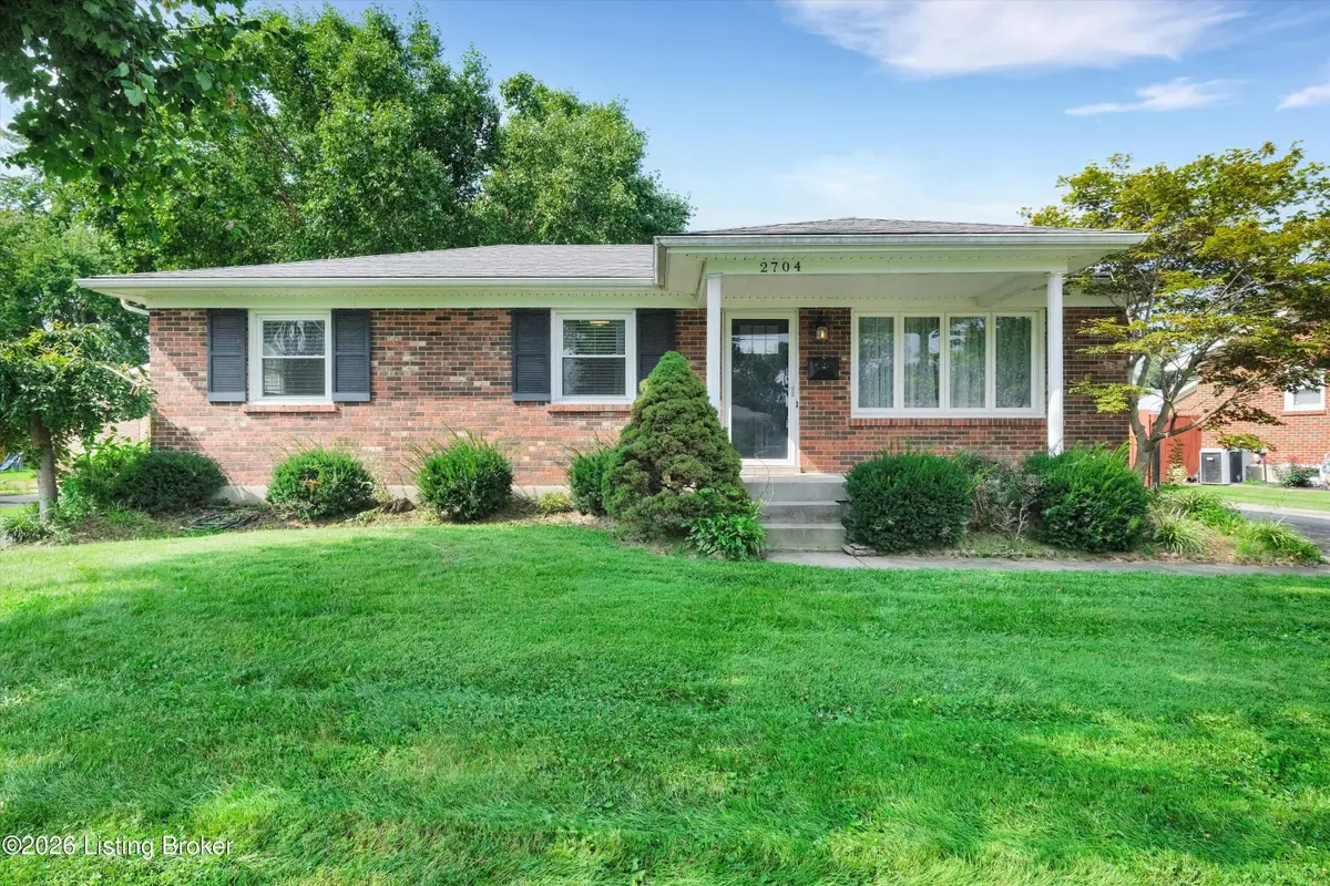 2704 Alps Rd, Louisville, KY 40216 - #1