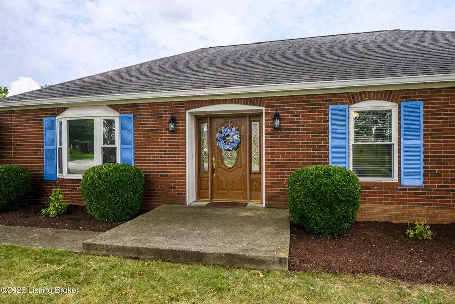 500 Bentbrook Dr, New Albany, IN 47150 - #2