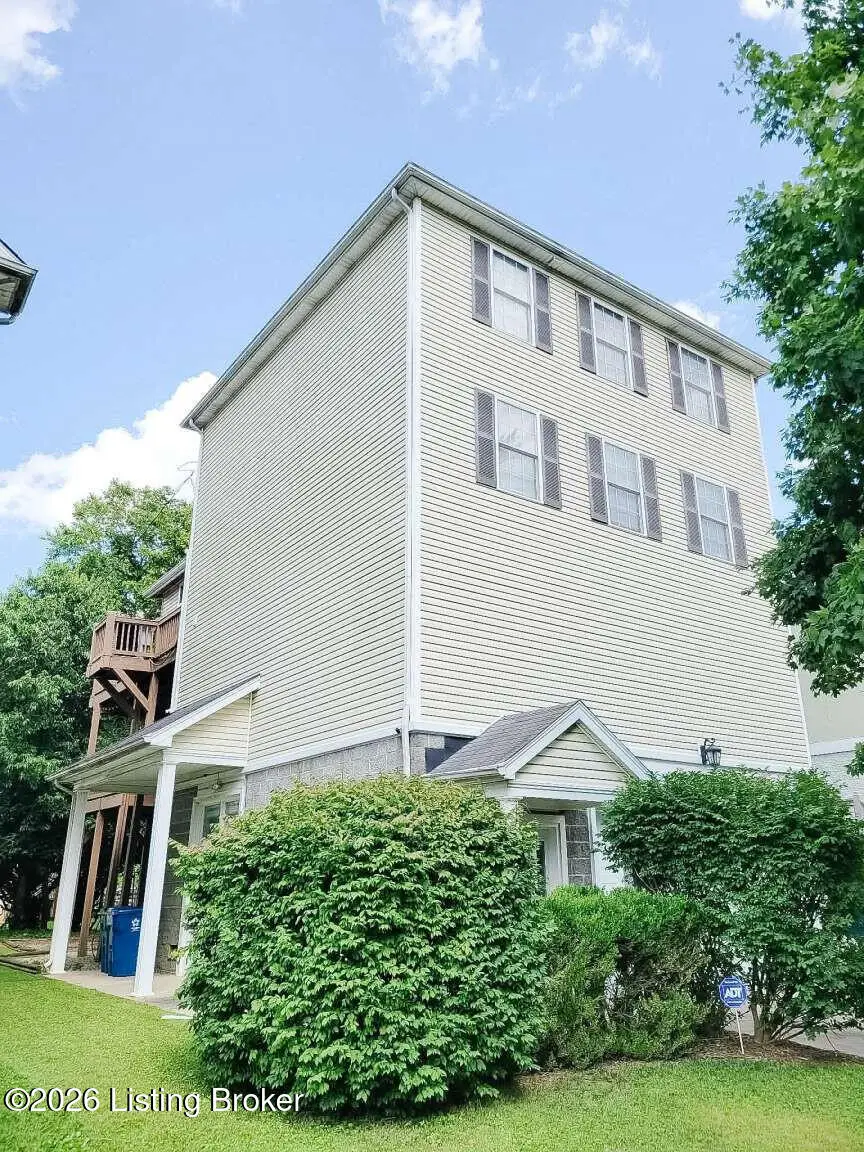 905 1/2 W Riverside Dr, Louisville, KY 40207 - #2