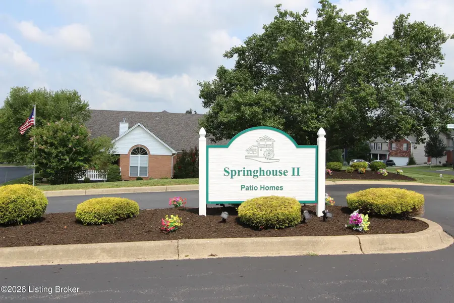 1192 Hollyhock Dr, La Grange, KY 40031 - #2