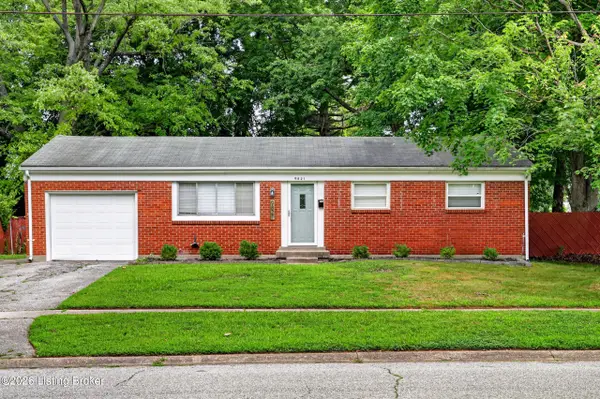 9821 East Ave, Louisville, KY 40272