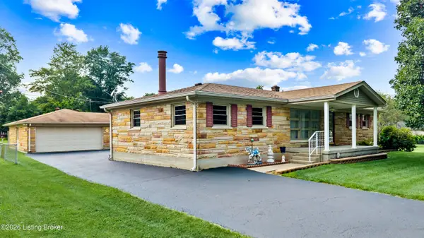 4902 Kay Ave, Jeffersontown, KY 40299