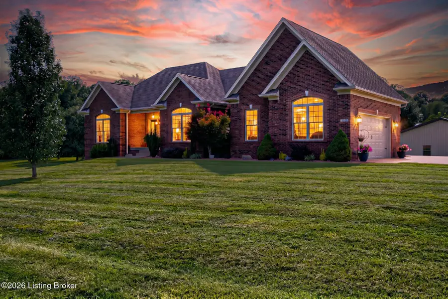 454 Cedar Creek Rd, Louisville, KY 40229 - #2