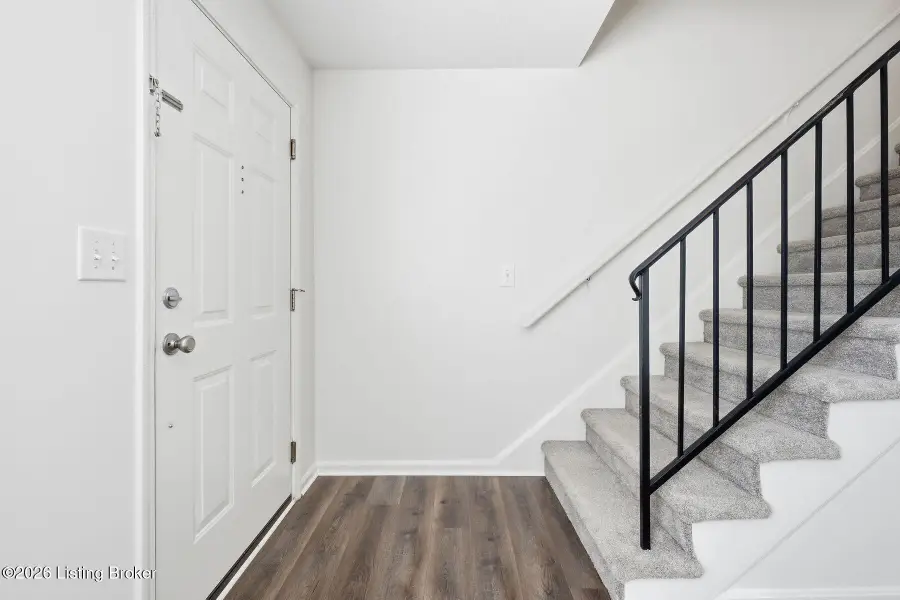 1366 Herr Ln, Louisville, KY 40222 - #3