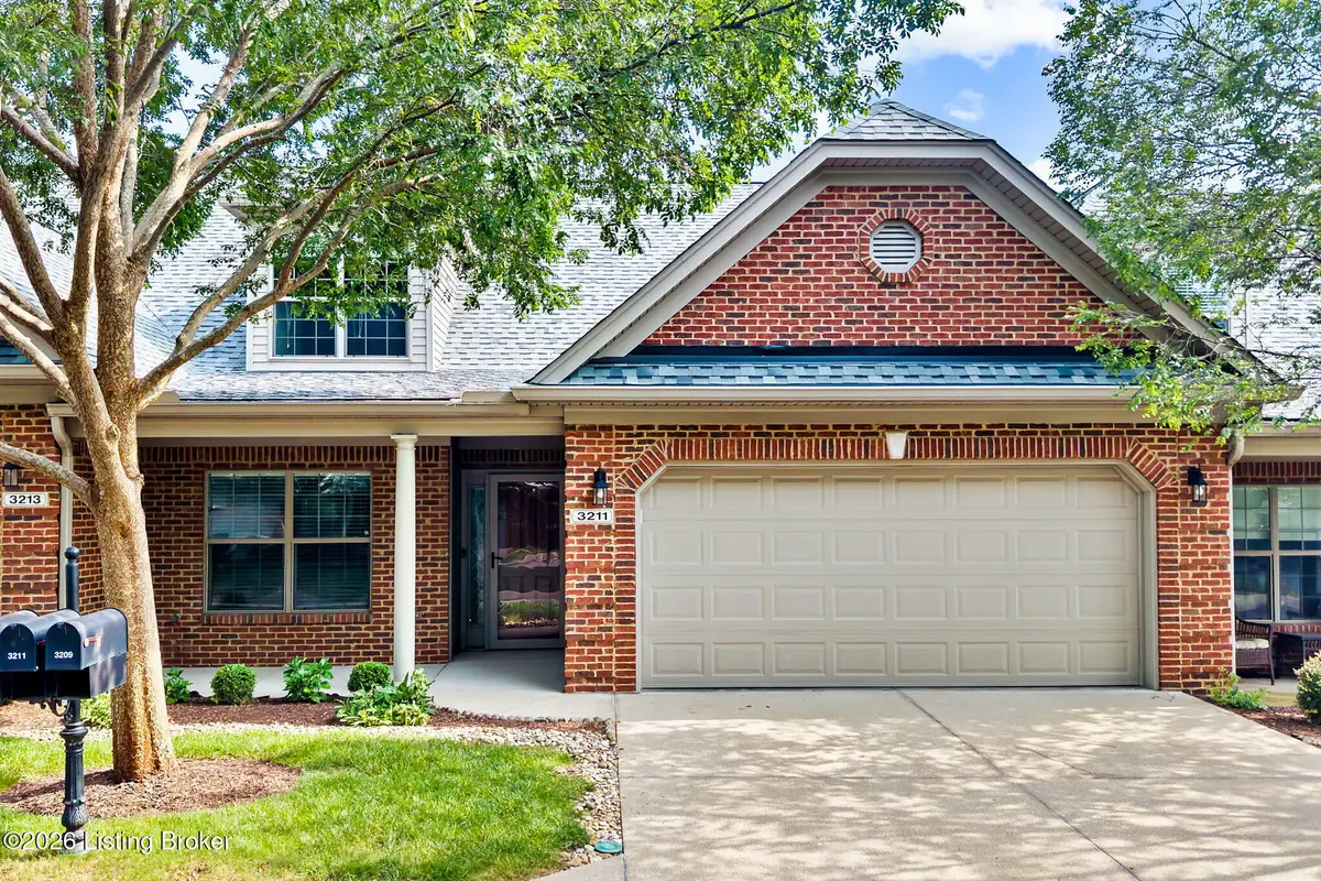 3211 Brittany Pointe Ln, Louisville, KY 40220 - #1