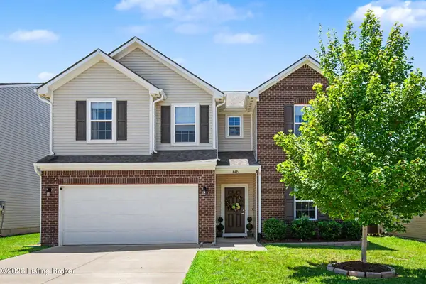 8424 Warbler Branch Way, Louisville, KY 40229